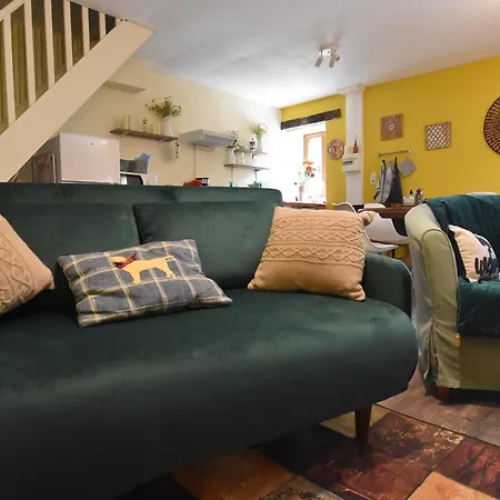 Holiday home Les Girouteaux Le Fenil