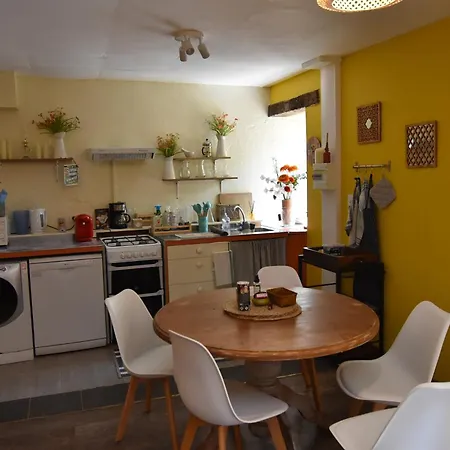 Holiday home Les Girouteaux Le Fenil *