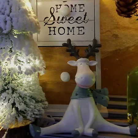 Les Girouteaux Le Fenil Holiday home *